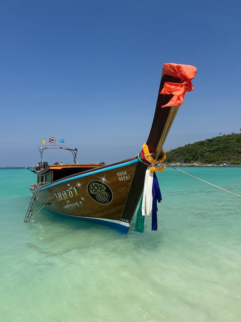 Thaitugaboats — private boat tour in Phuket